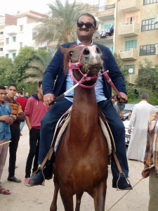 الحصان شامخ، والمرشح شامخ، ويتطلع إلى المستقبل ، أحمد الخطيب دائرة العاشر من رمضان.